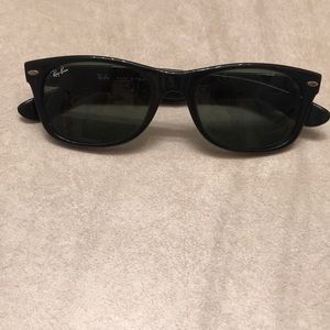 Black sunglasses